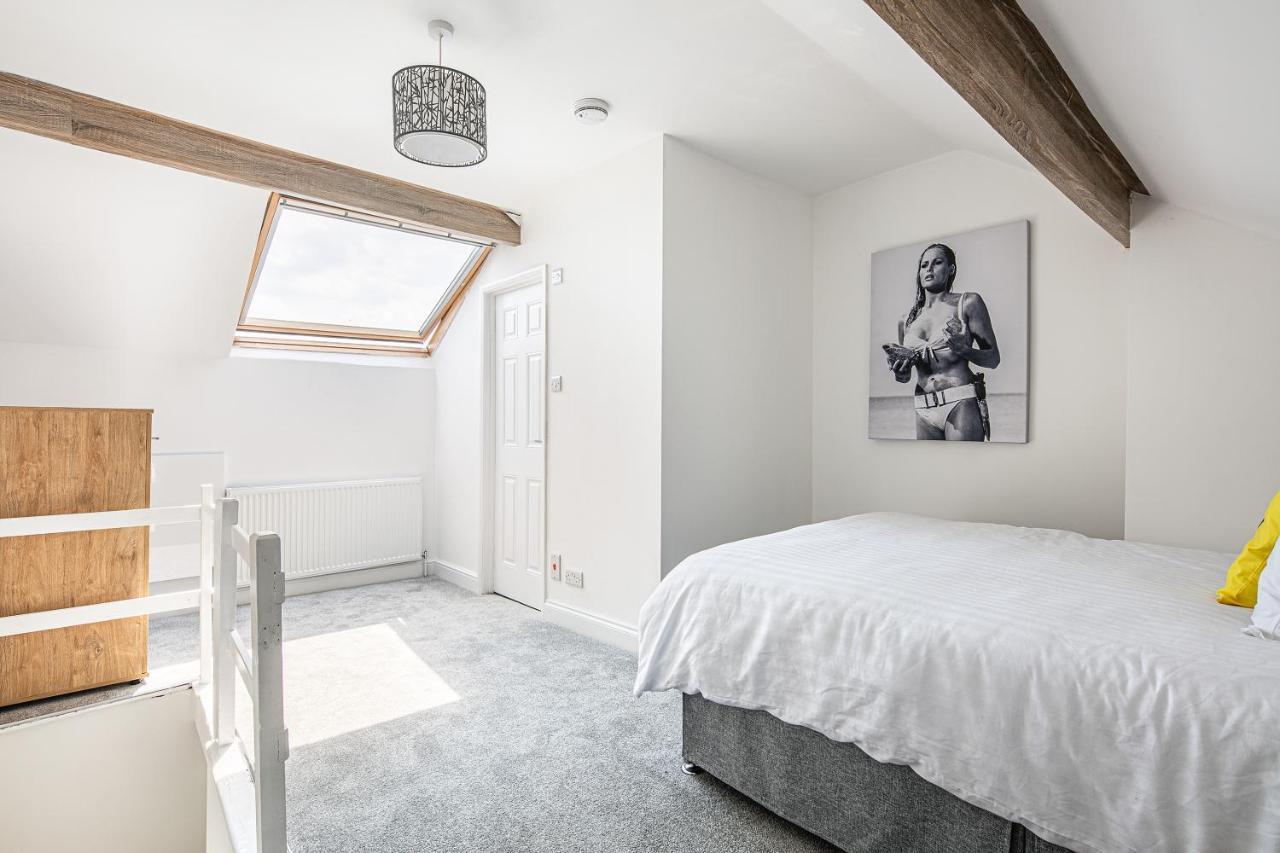 Rotherham'S Bond House Villa Luaran gambar